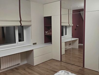Большой комплект мебели для спальни